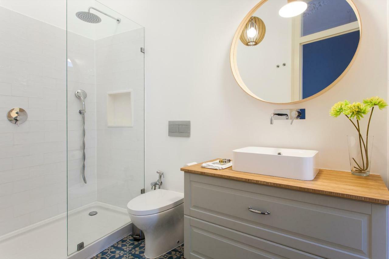 ליסבון Bairro Alto 3 Bedroom Patio Flat! מראה חיצוני תמונה